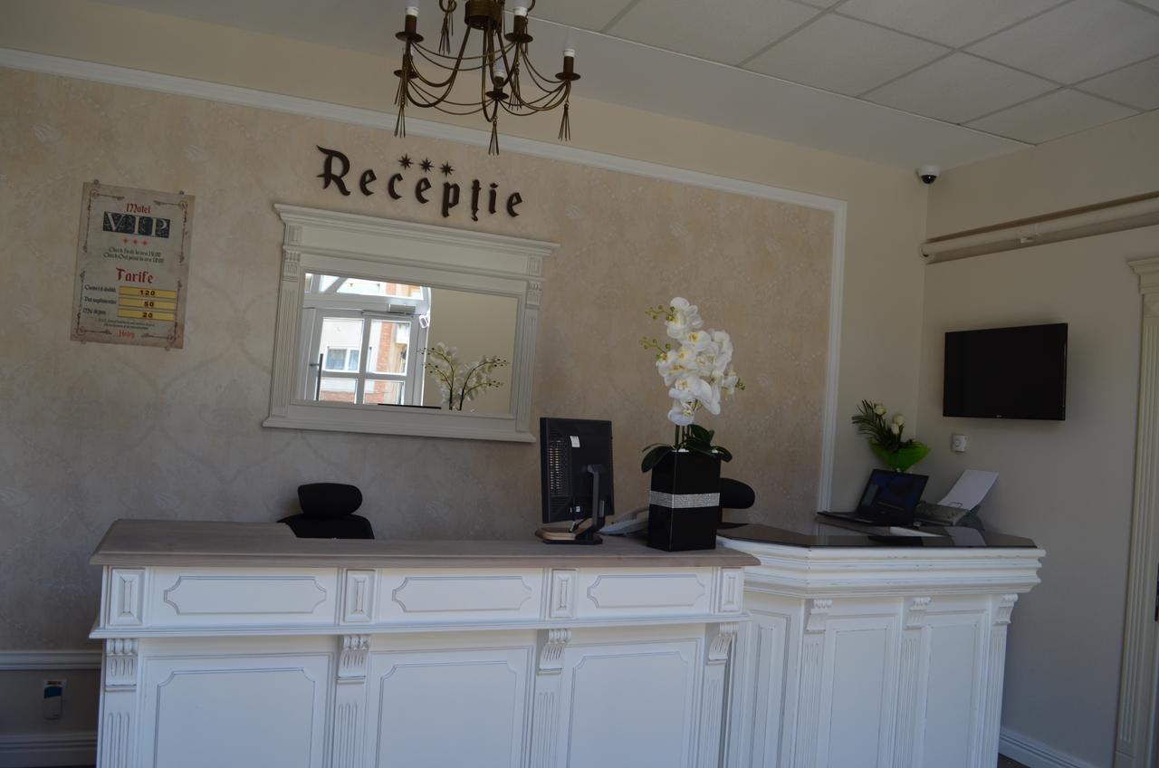 Vip Motel Restaurant Hátszeg Kültér fotó